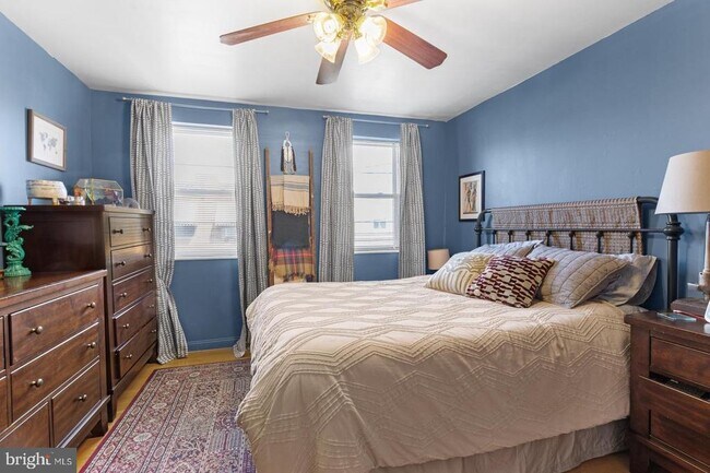 Building Photo - 808 Sears St