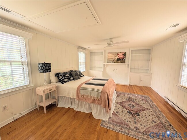 Building Photo - 4708 Bromley Ln