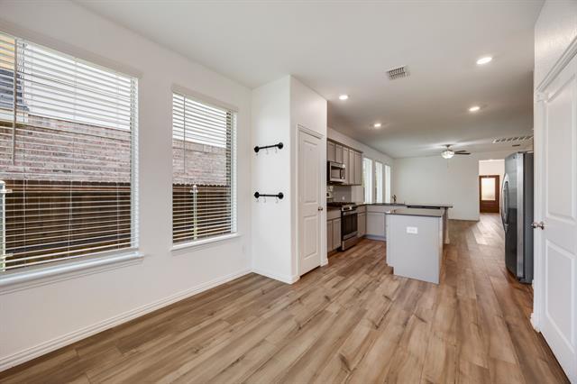 Building Photo - 2926 S Griffin Ln