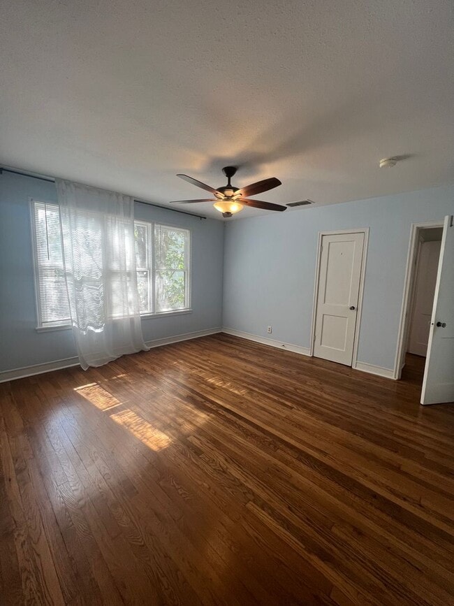 Building Photo - Two Bedroom Remodel in Rosedale Neighborhood