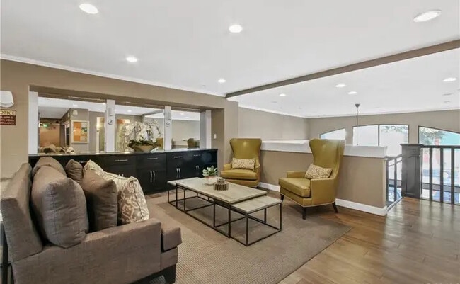 Building Lobby - 838 Pine Ave