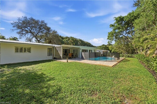 Building Photo - 1147 Shady Rest Ln