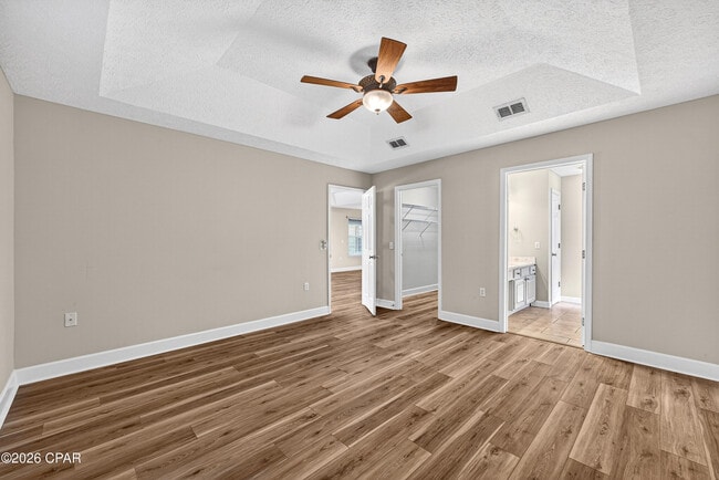 Building Photo - 114 Lakeridge Dr