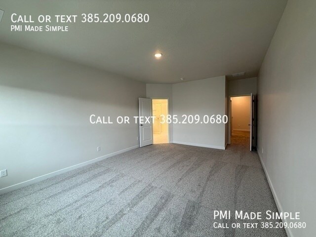 Building Photo - 10063 Torreya Dr