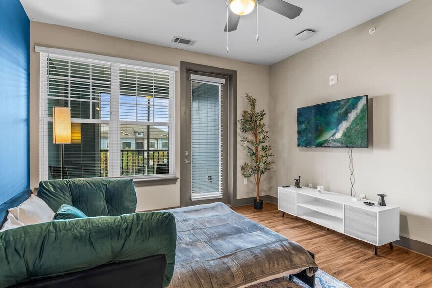 Building Photo - 9236 Vintage Hills Way