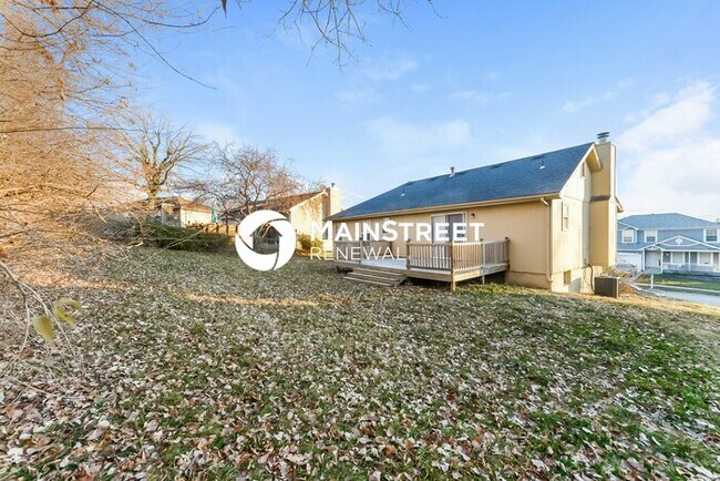 Building Photo - 3 Bedroom Pet-Friendly Home in Independence, MO with Main Street Renewal