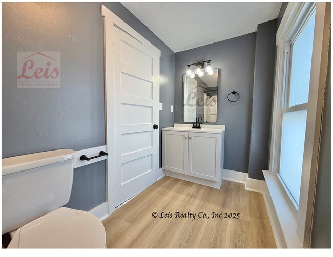 Building Photo - 519 W Market St