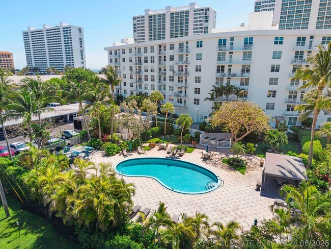 Building Photo - 2851 S Ocean Blvd