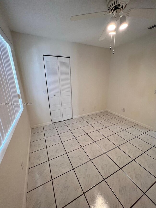 Building Photo - 1565 Springside Dr