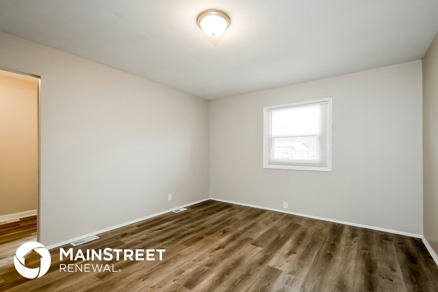 Building Photo - 1575 Loveland Dr
