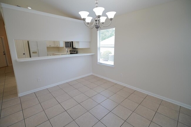 Building Photo - 9329 Tuscany Dr