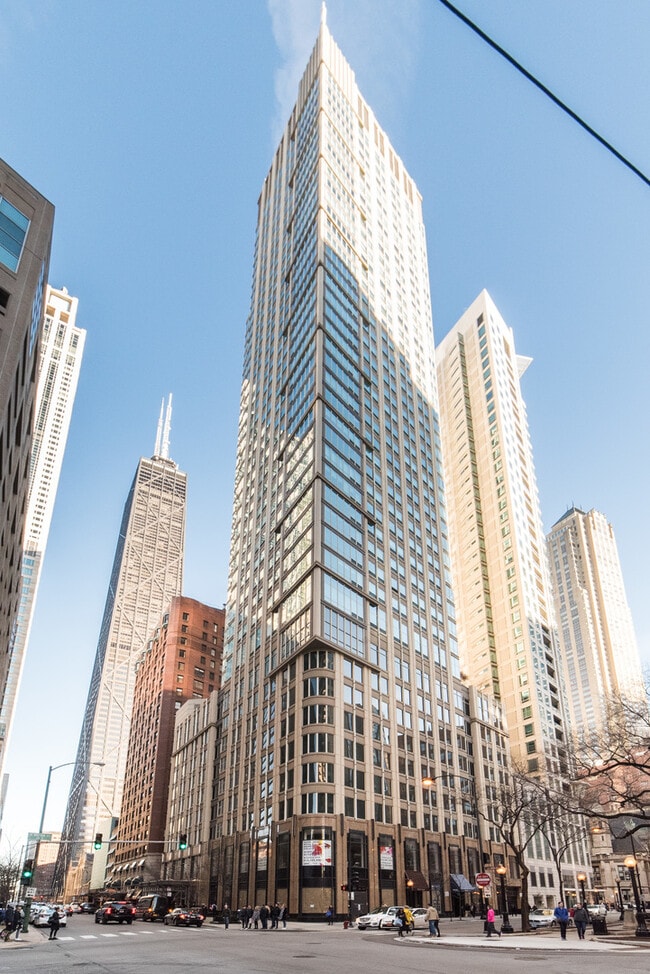 Building Photo - 57 E Delaware Pl