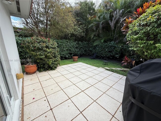 Building Photo - 1428 Ortega Ave