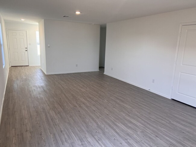 Building Photo - Beautiful Single Family Home in Steelwood ...