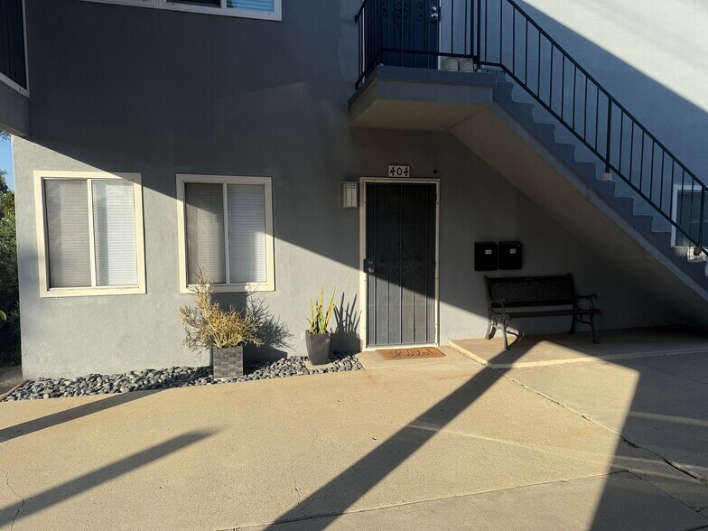 Building Photo - 404 Illinois St