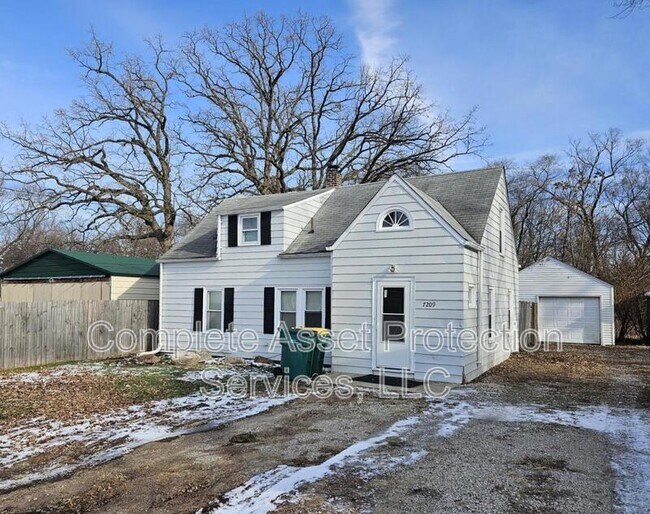 Building Photo - 7209 Catherine St