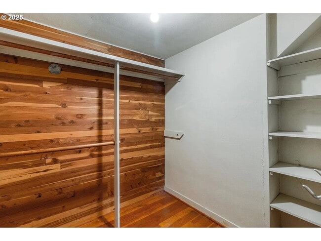 Building Photo - Gorgeous College Hill 4 BD, 3BA in desirab...