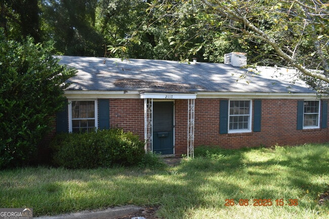 Primary Photo - 2117 Ingleside Ave