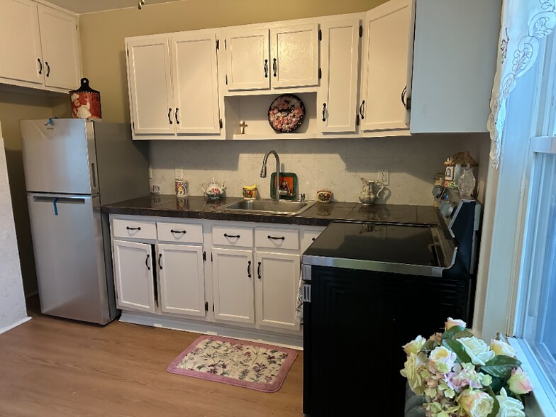 Building Photo - 269 N 1st Ave