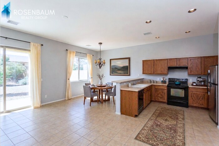 Building Photo - 6813 E Falon Ct