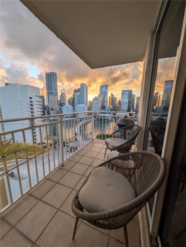 Building Photo - 770 Claughton Island Dr