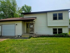 Building Photo - 3034 Avenue E