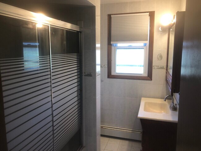 Building Photo - 213 Frey Ave