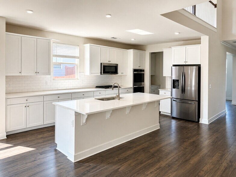 Building Photo - 400 Mabels Way
