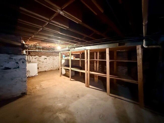 Building Photo - 412 W Frederick St