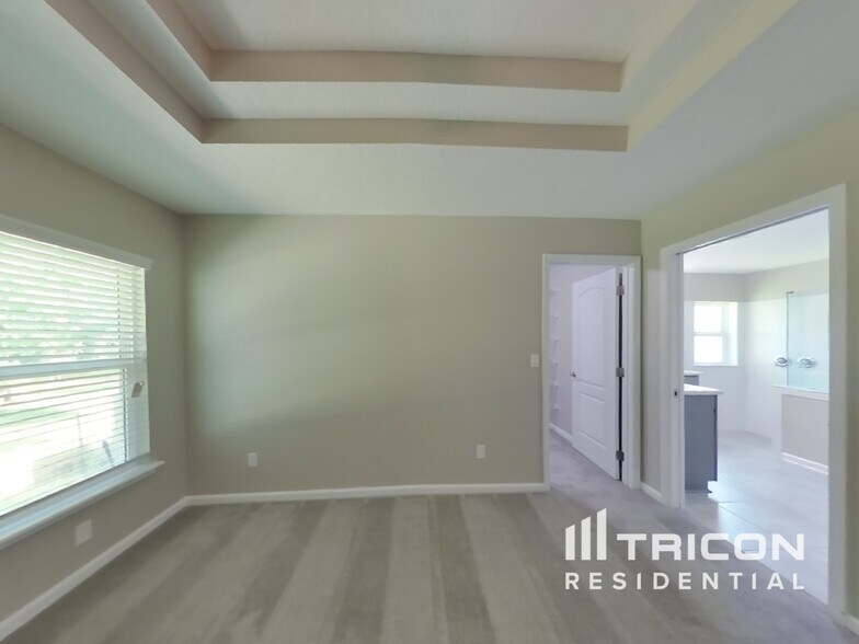 Building Photo - 12131 Rouen Cove Dr