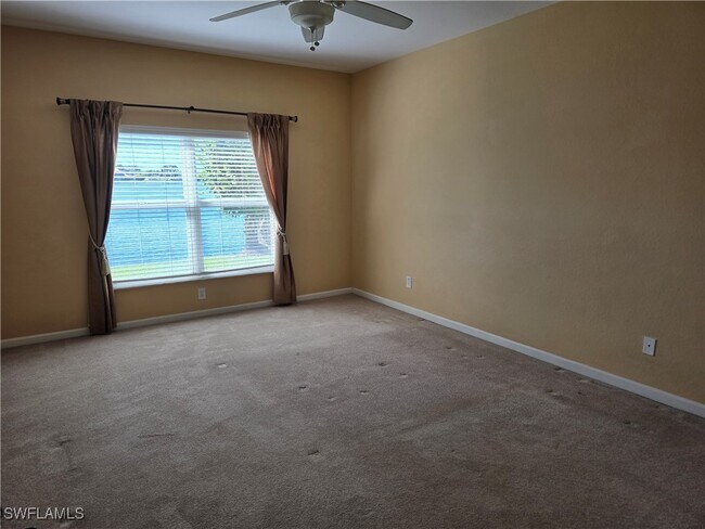 Building Photo - 25069 Peacock Ln