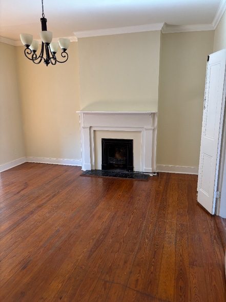 Building Photo - 514 Madison St