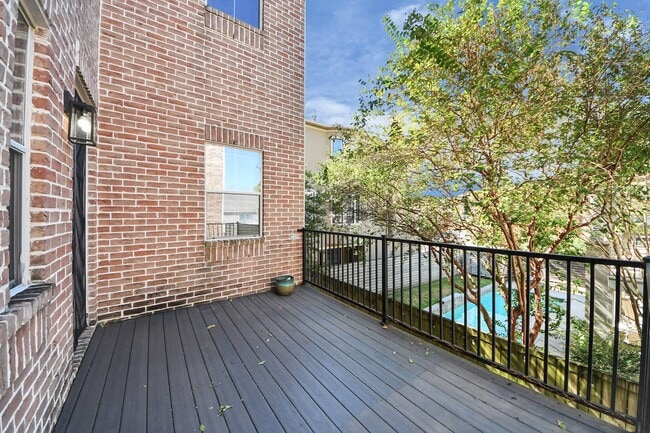 Building Photo - 5317 Feagan St