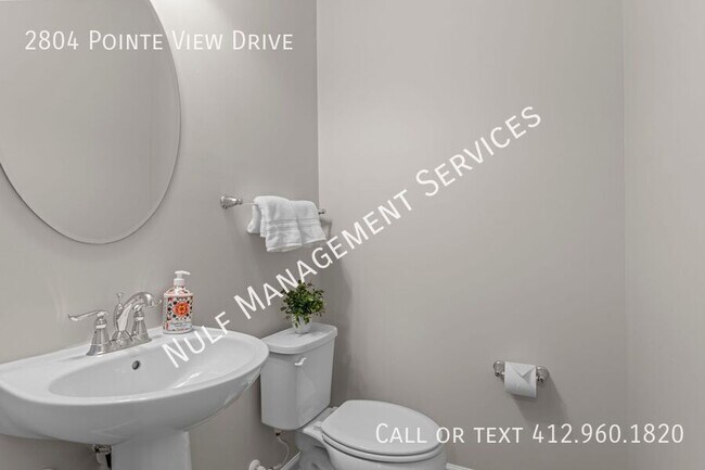 Building Photo - 2804 Pointe View Dr