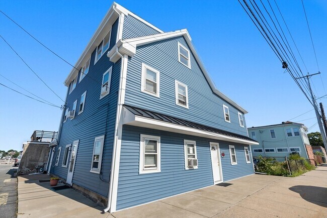 Building Photo - 583-585 Shirley St
