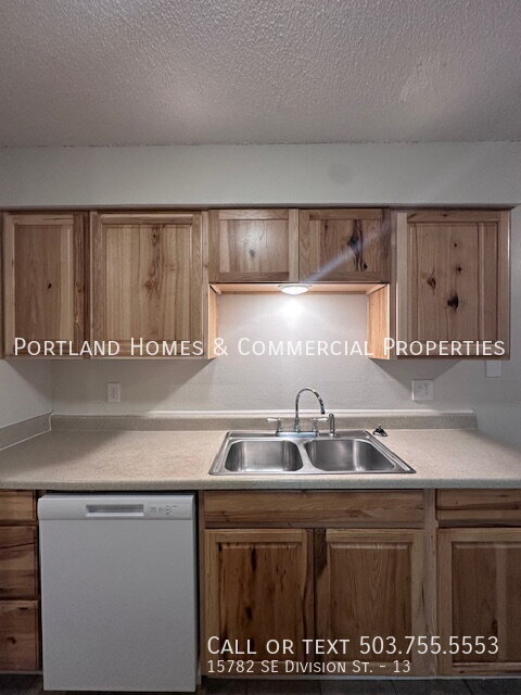 Building Photo - 15782 SE Division St