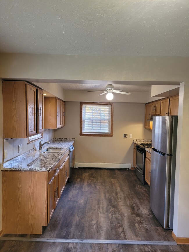 Building Photo - 3883 Frederick St