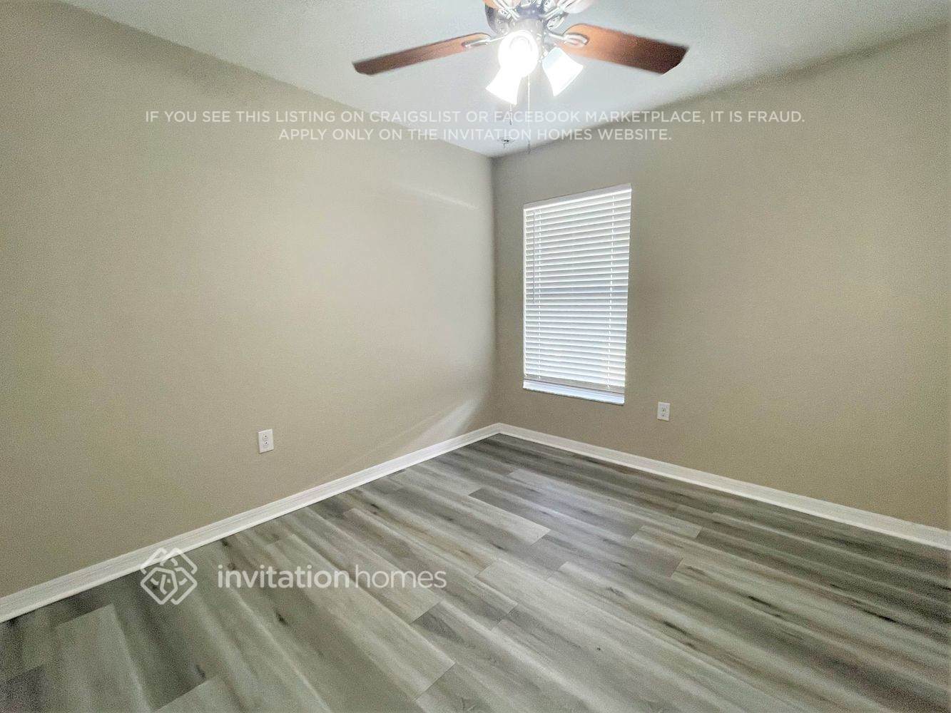 Building Photo - 5120 33rd Ave E