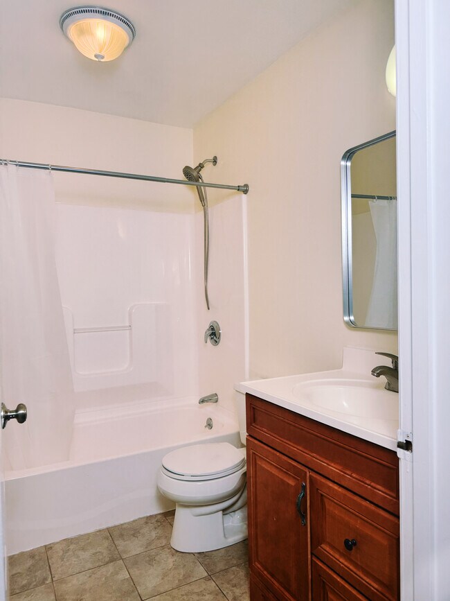 Building Photo - 4 Union Pl