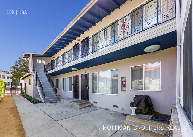 Building Photo - 3005 Normandie Ave
