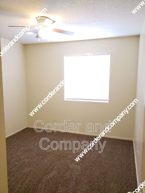 Building Photo - 1117 Sand Dune Rd NE