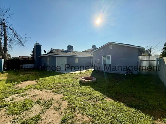 Building Photo - Stunning 3 Bed/2 Bath Home w/ ADU, Solar & $0 Deposit Option