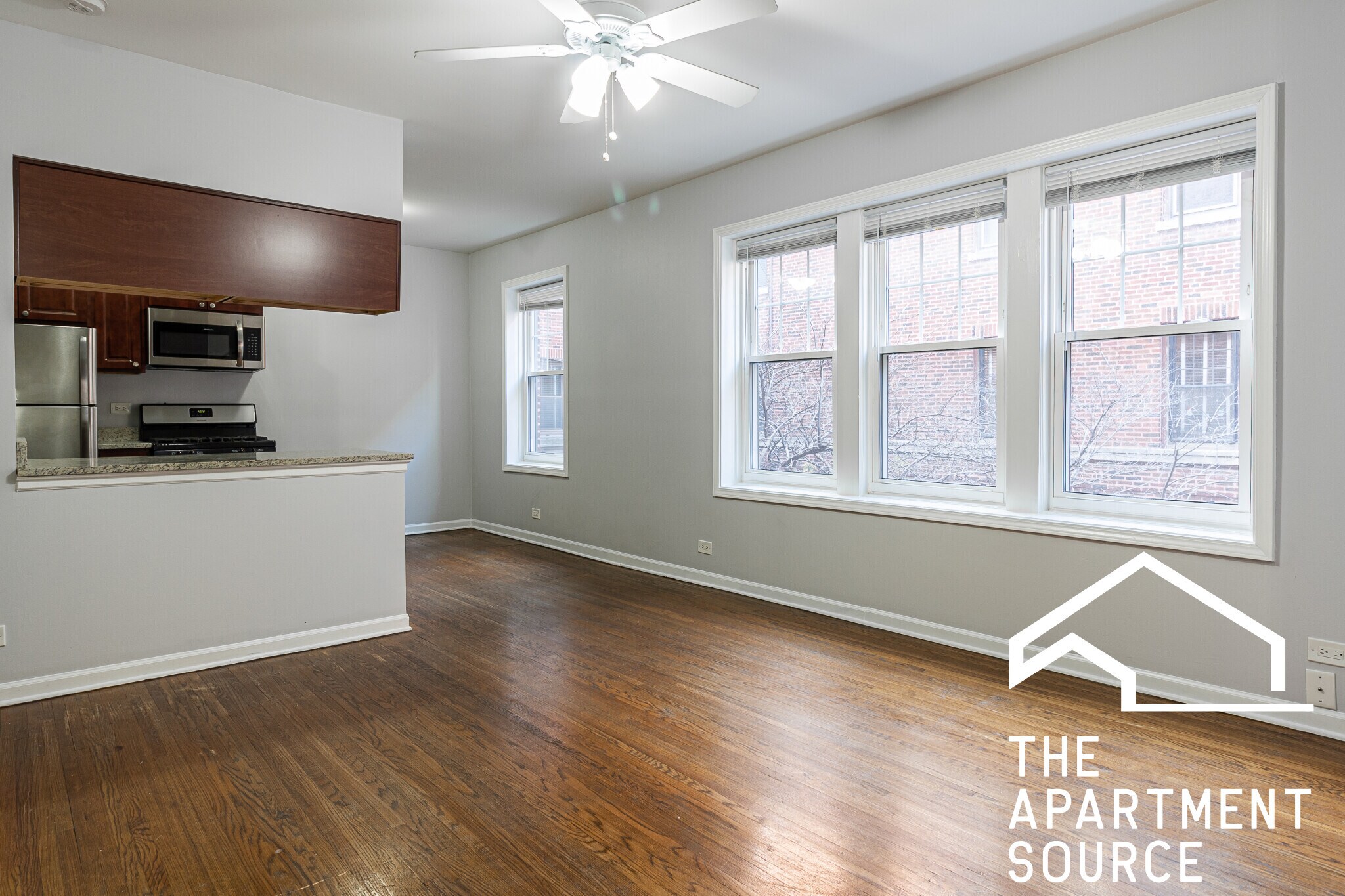 Building Photo - 3708 N Sheffield Ave