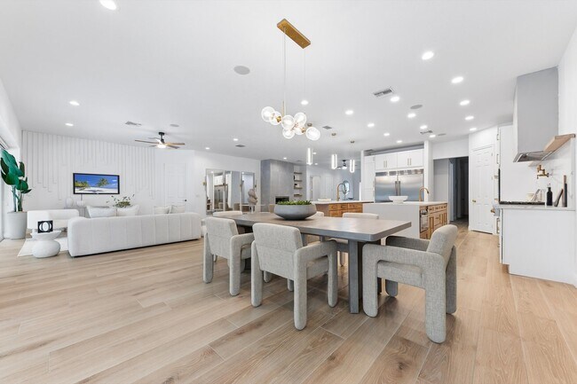 Building Photo - 8717 Estate Dr