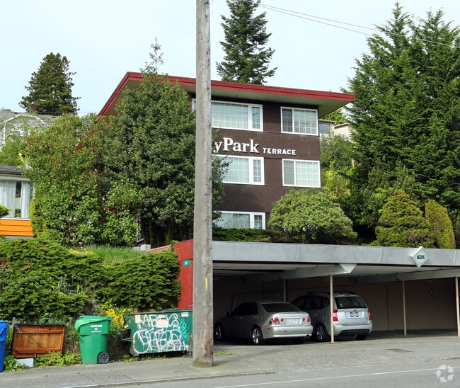 Building Photo - Bay Park Terrace