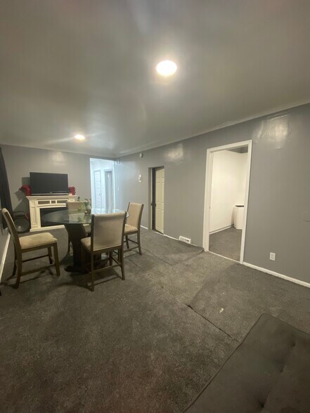 Building Photo - 21 Bellevue St