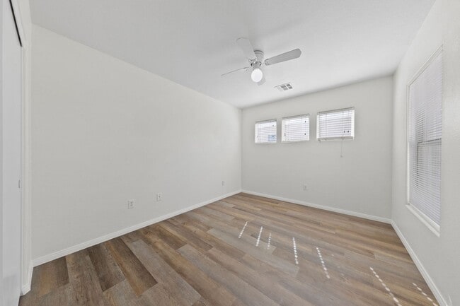 Building Photo - Charming 3-Bedroom Home in Gated North Las...