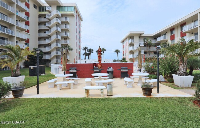 Building Photo - 2711 N Halifax Ave