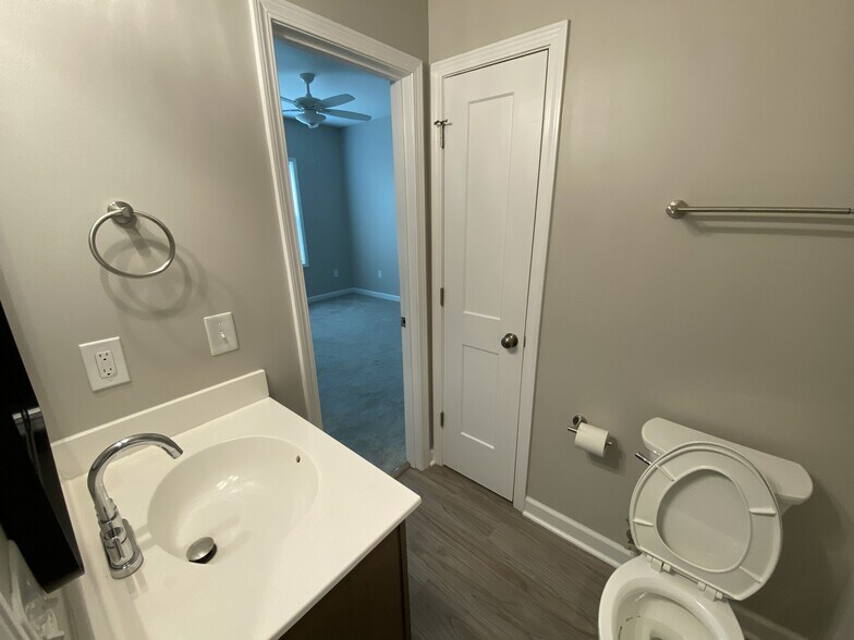Building Photo - 155 Lincoln Place Cir