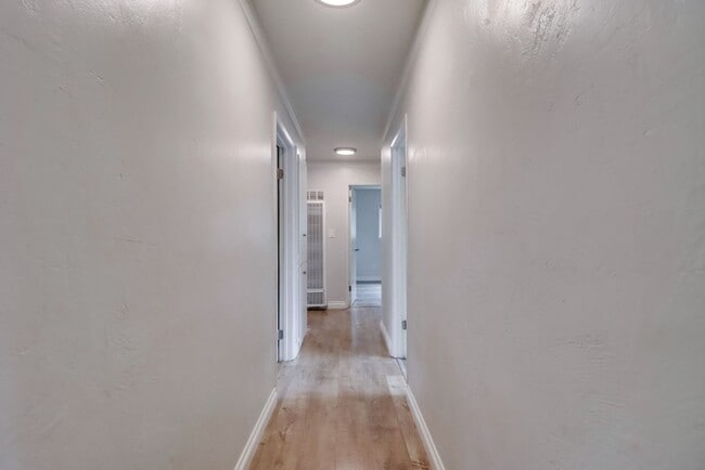Building Photo - Imperial Beach, Gorgeous 4 bed 2 bath home...